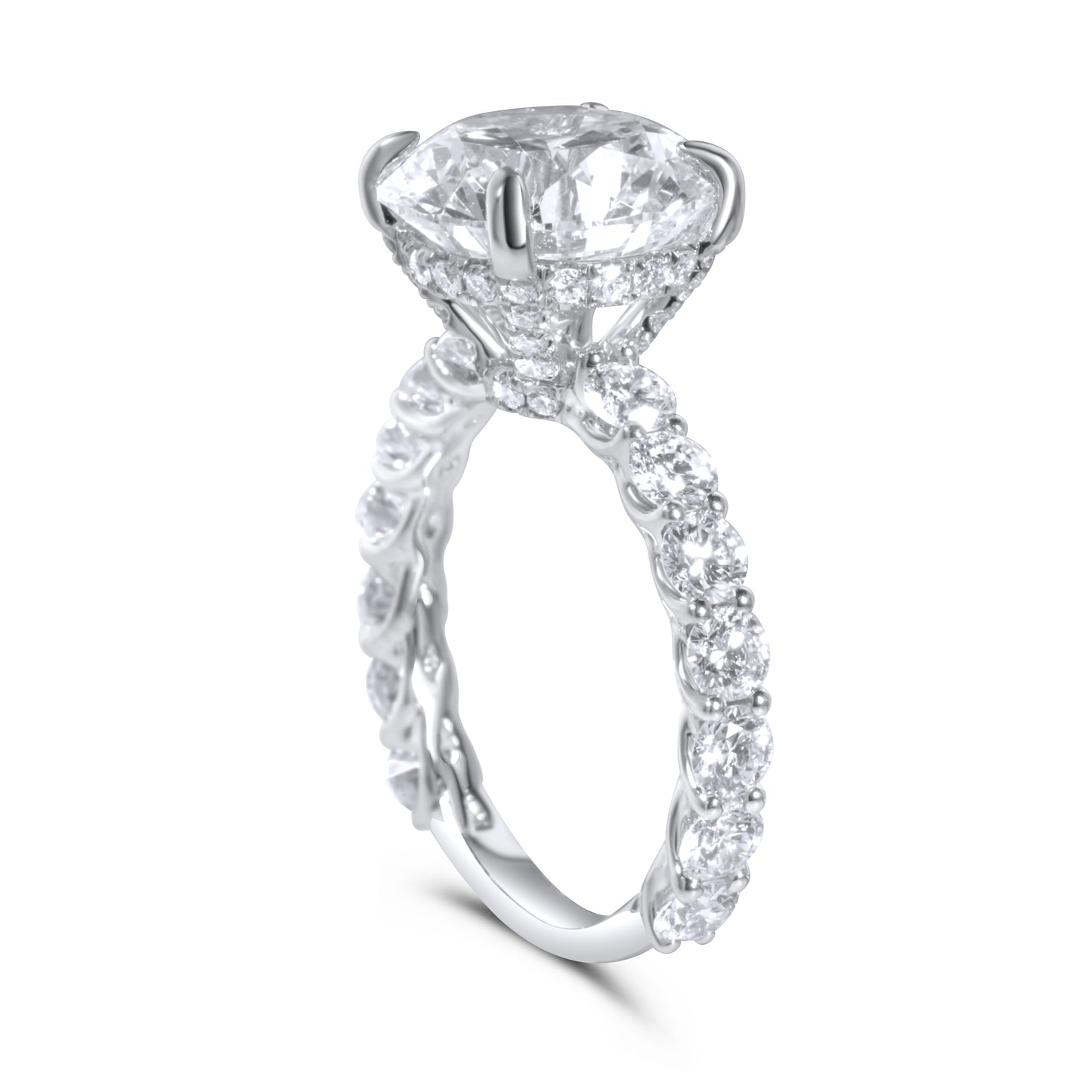 Round Diamond Engagement Ring