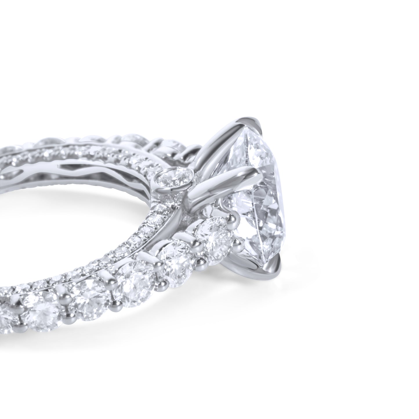 Round Diamond Engagement Ring