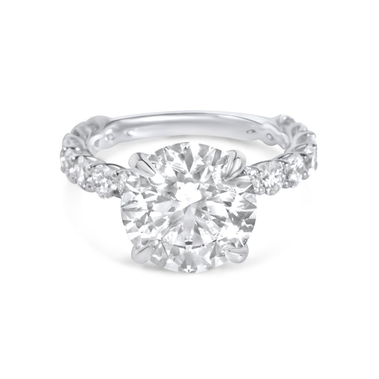 Round Diamond Engagement Ring