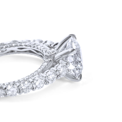 Round Diamond Engagement Ring