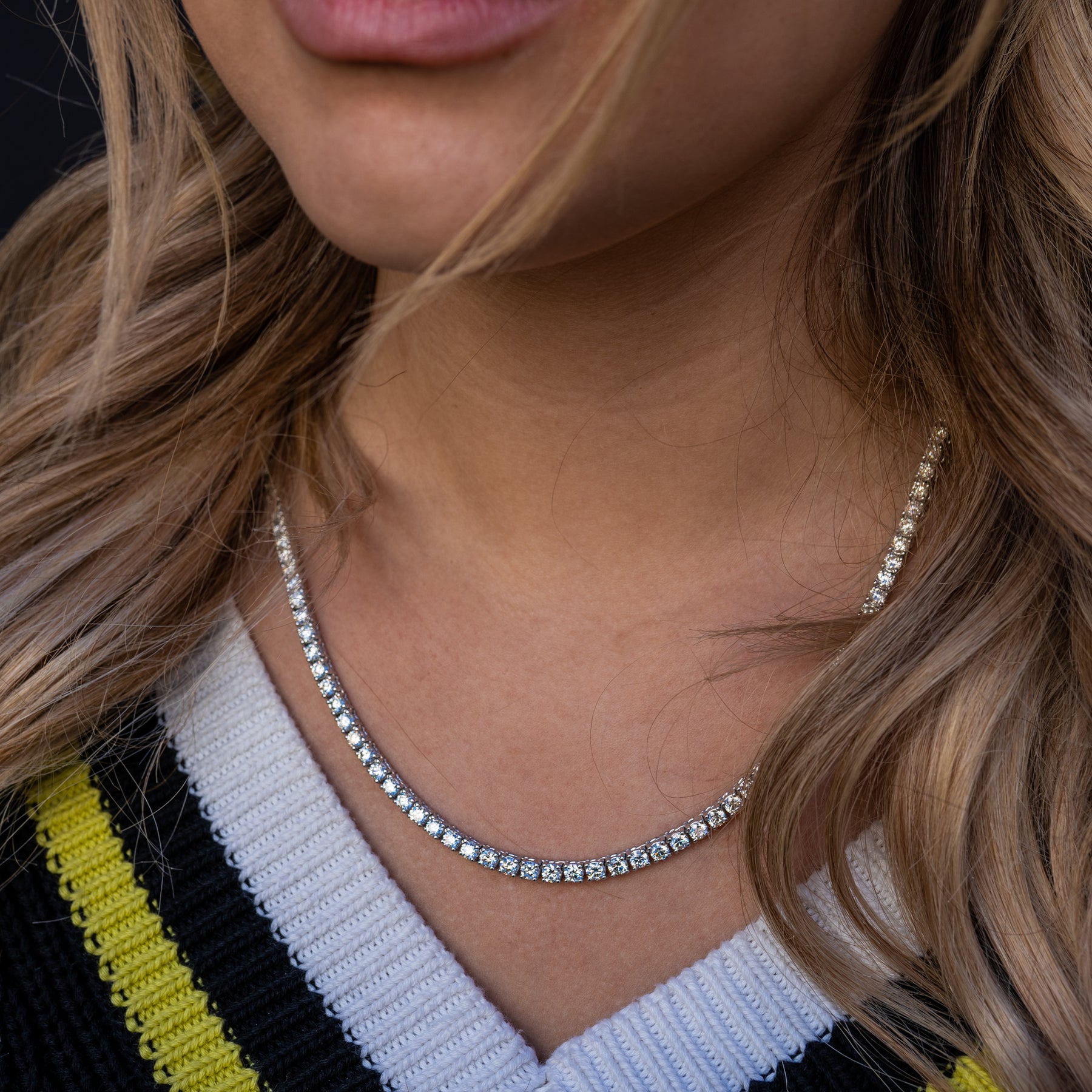 Round Brilliant tennis necklace with 19.72 carats* of diamond simulant –  Secrets Shhh