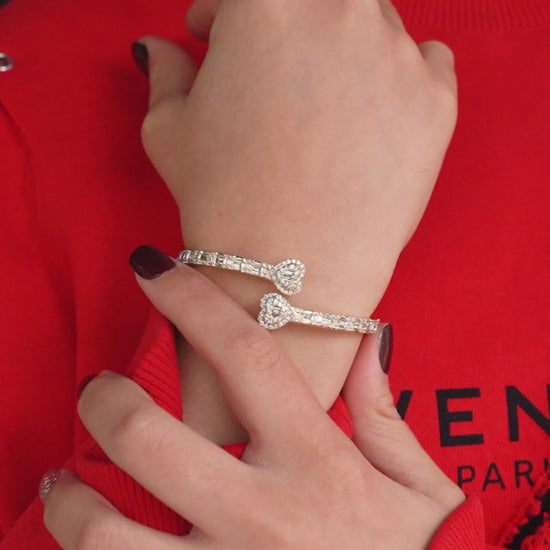 10k Yellow Gold Diamond Heart Bangle 1.99 ctw
